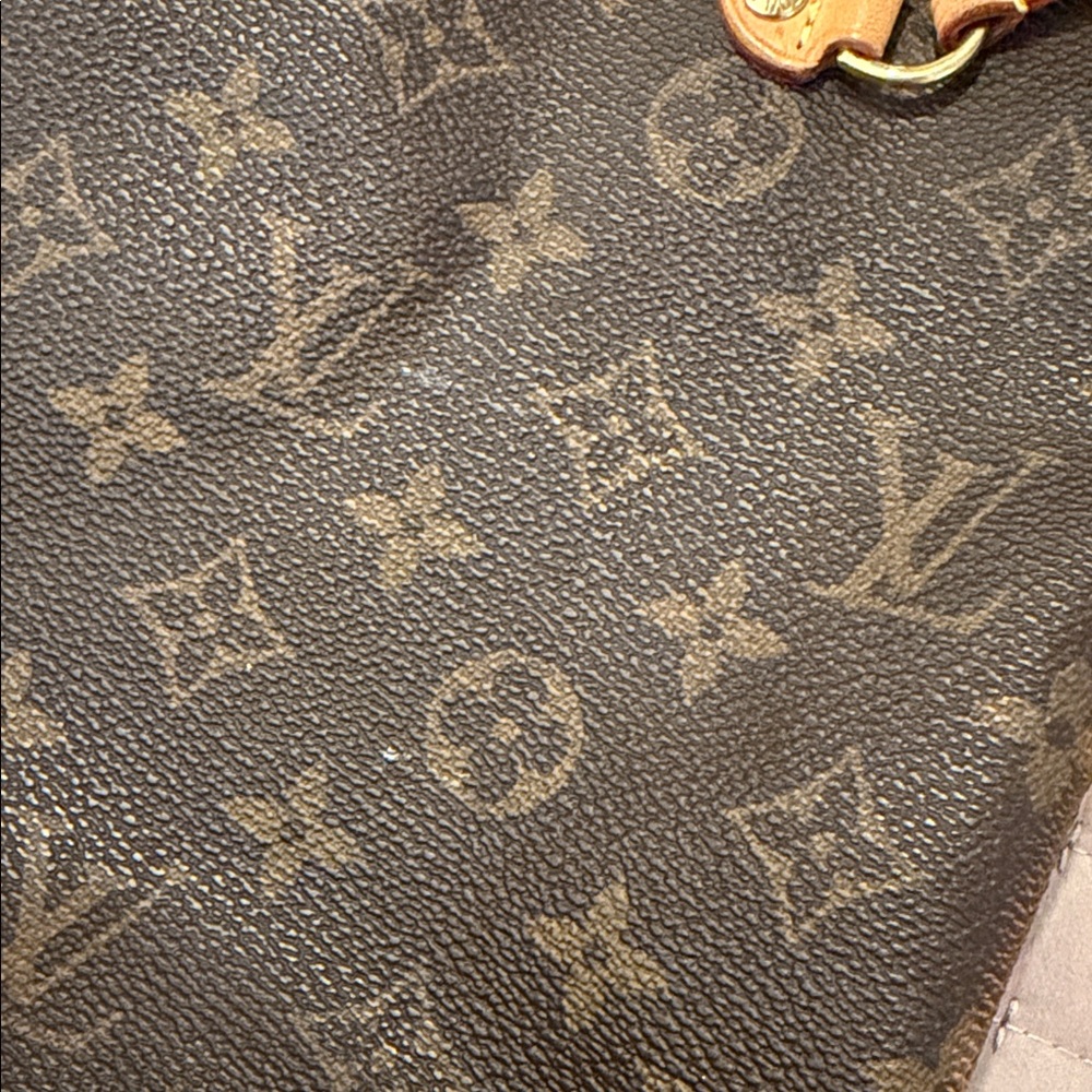 Authentic Louis Vuitton never full monogram MM - Picture 7 of 17